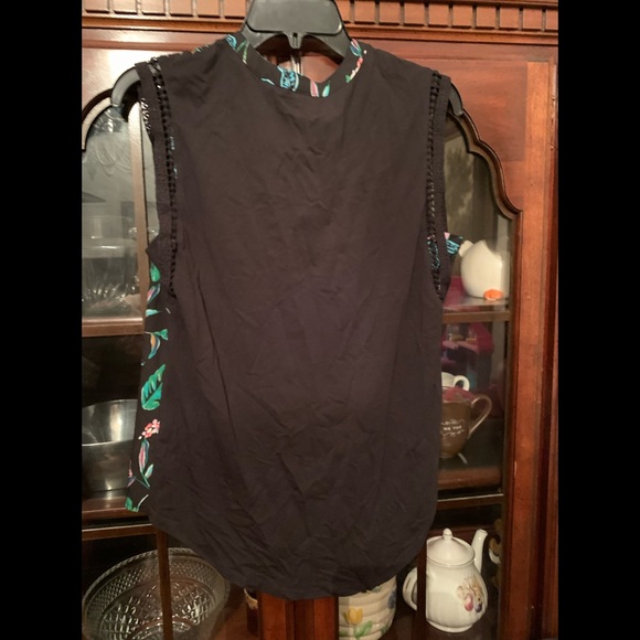 A.N.D EA WY BLACK GREEN /MULTI FLORAL PRINT MIX MEDIA SLEEVELESS SHIRT NEW SZ S - Picture 3 of 4